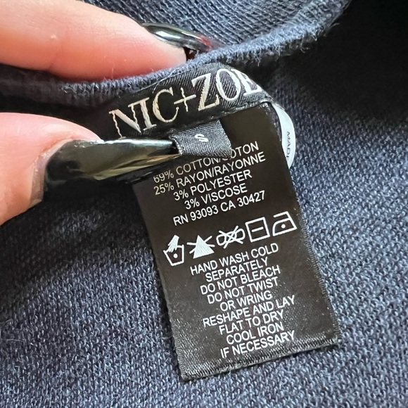 NIC + ZOE dark indigo double tie long sleeve top Blue/White New size small - Picture 8 of 10